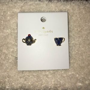 ☕️ Tea Time mismatched stud earrings ☕️